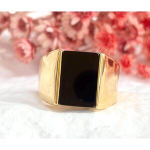 SETA Signed Faux Black Onyx Gold Toned Costume Jewelry Vintage Ring - sz 10